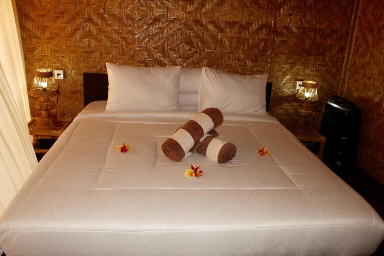 Pondok Bamboo Villa Batununggul ภายนอก รูปภาพ